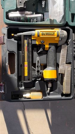 DeWalt 18GA