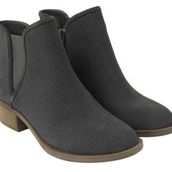 Kensie Ladies' Short Boots - Size 7 - NEW!! 