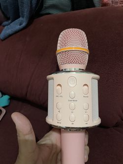 Micrófono Rosado Con Karaoke