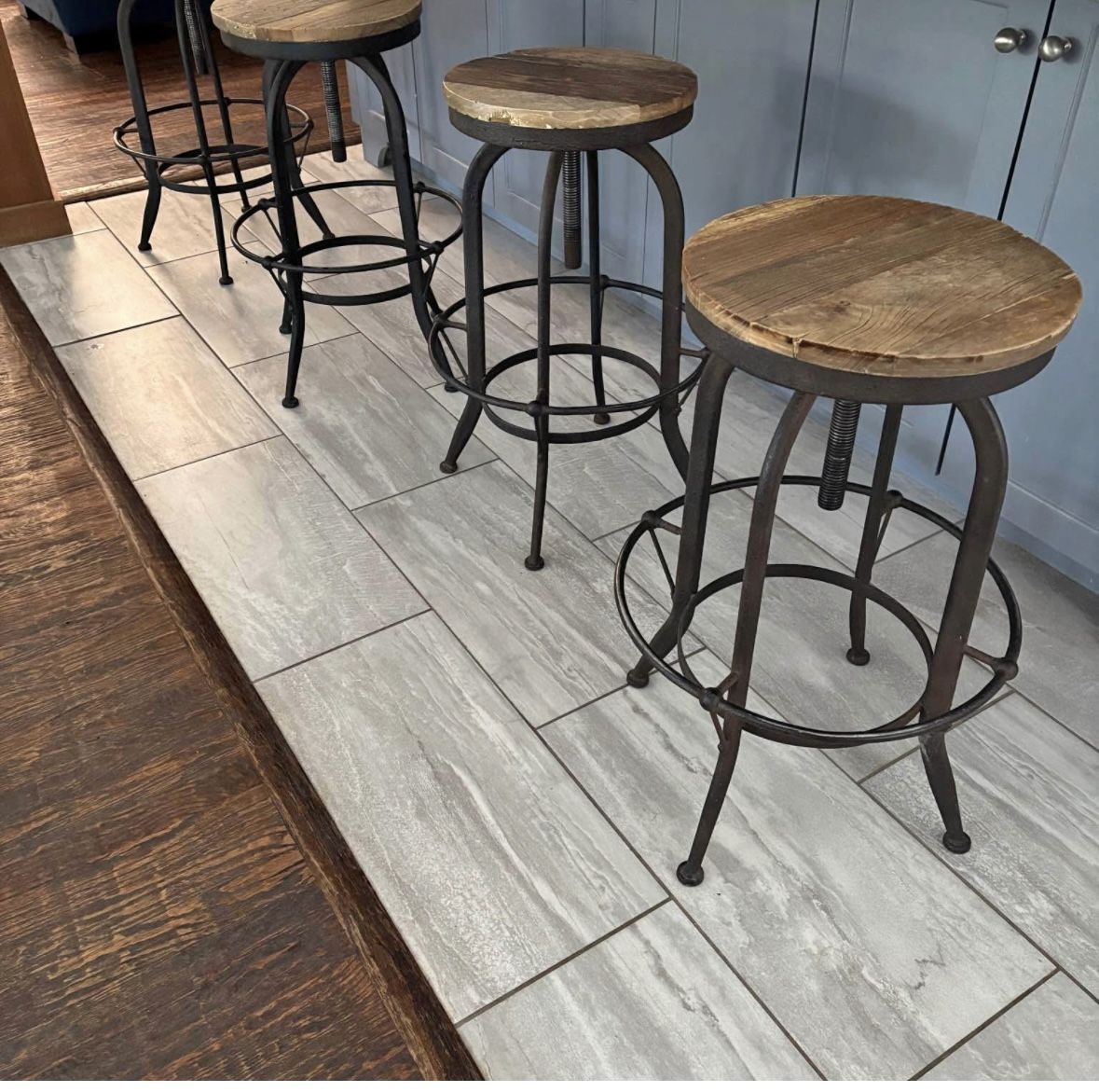 4 Bar Stools