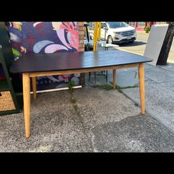 Black Wood Top Tan Leg Dining Table (K3BNSF)