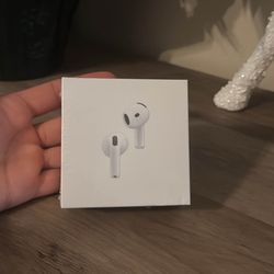 Airpod 4th Gen With Active Noise Cancellation 