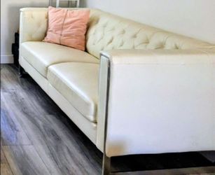 Vintage, stunning White Glam Tufted Couch / Sofa – Art Deco Style, Excellent Condition