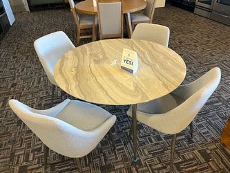 5 PIECE DINING TABLE SET // WE DELIVER 
