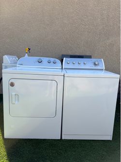 Whirlpool washer and gas dryer set