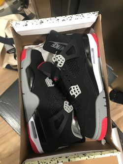 Nike air Jordan bred 4