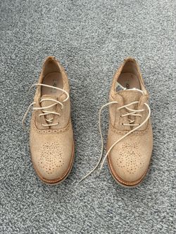 UGG Woman’s Oxfords / Like new