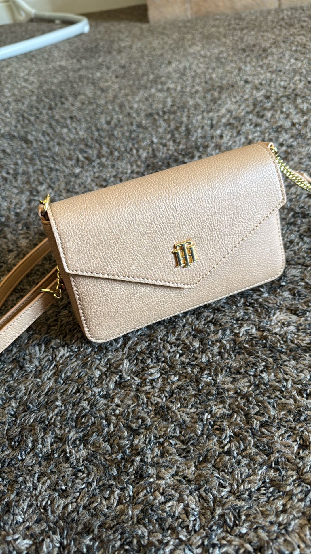 tommy hilfiger purse