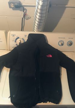 Woman north face jacket size SMALL