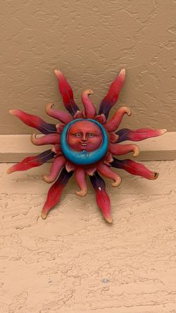 Metal Sun Face Wall Art Decor