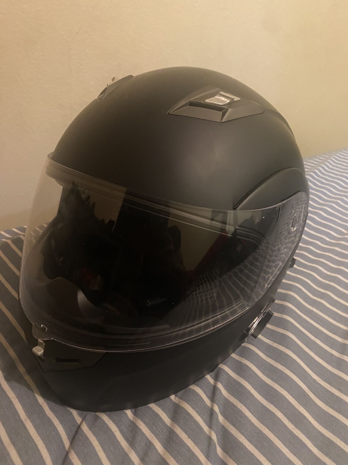 Ilm Helmet With Bluetooth