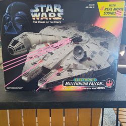 Star Wars Millennium Falcon
