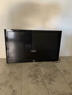 Sanyo 40” TV w/ Remote
