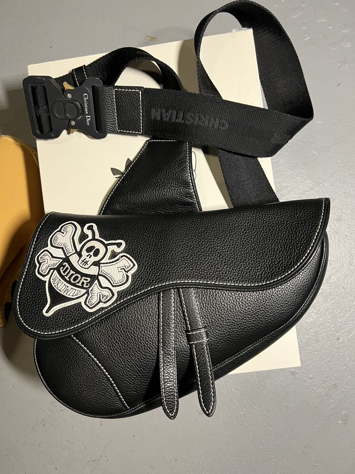 LIMITED DIOR SHAWN STUSSY SADDLE BAG “AUTHENTIC “