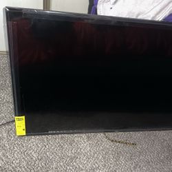 TCL 55 Inch Cracked A Little. Come Pick Up Before I Leave The State