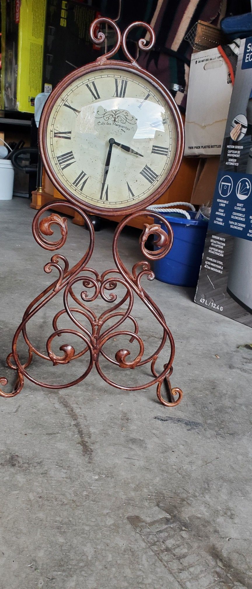 Decorative Metal CLOCK 