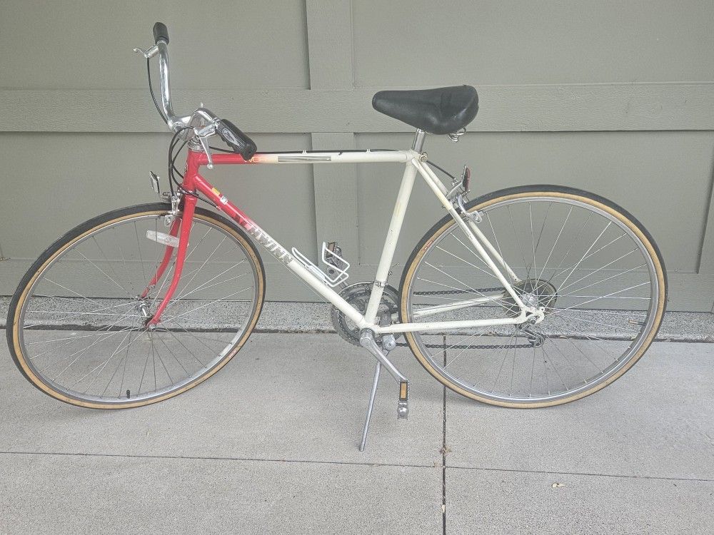Bike - Schwinn World 10 Speed