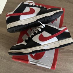 Dunk Low Black White Red