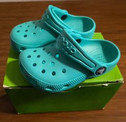 CROCS Classic Clog Toddler Size c8