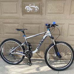 Giant Trance Full Suspension Mountain Bike