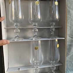 Claudia Bohemia 5 Fine Crystal Champagne Flutes $10