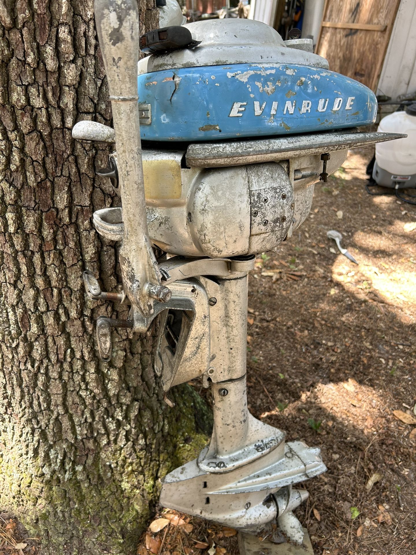 VINTAGE OUTBOARD MOTORS