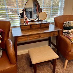 5 Drawer Wooden Vanity With Stool