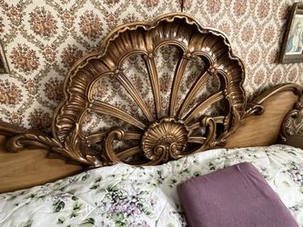 Gorgeous Italian Provincial Bedroom Furniture Set 