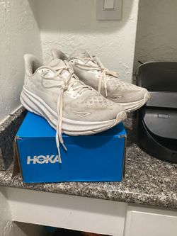 Mens Hokas