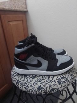 Jordan 1 size 10,,no box