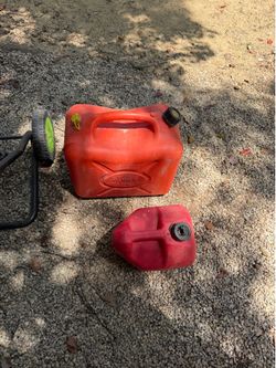 Plastic gas cans
