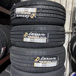 215/55/18 Lexani 