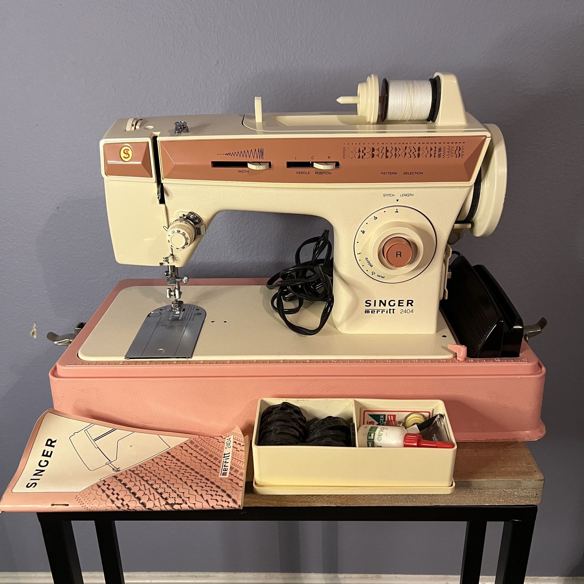 Singer Merritt 2404 Sewing Machine