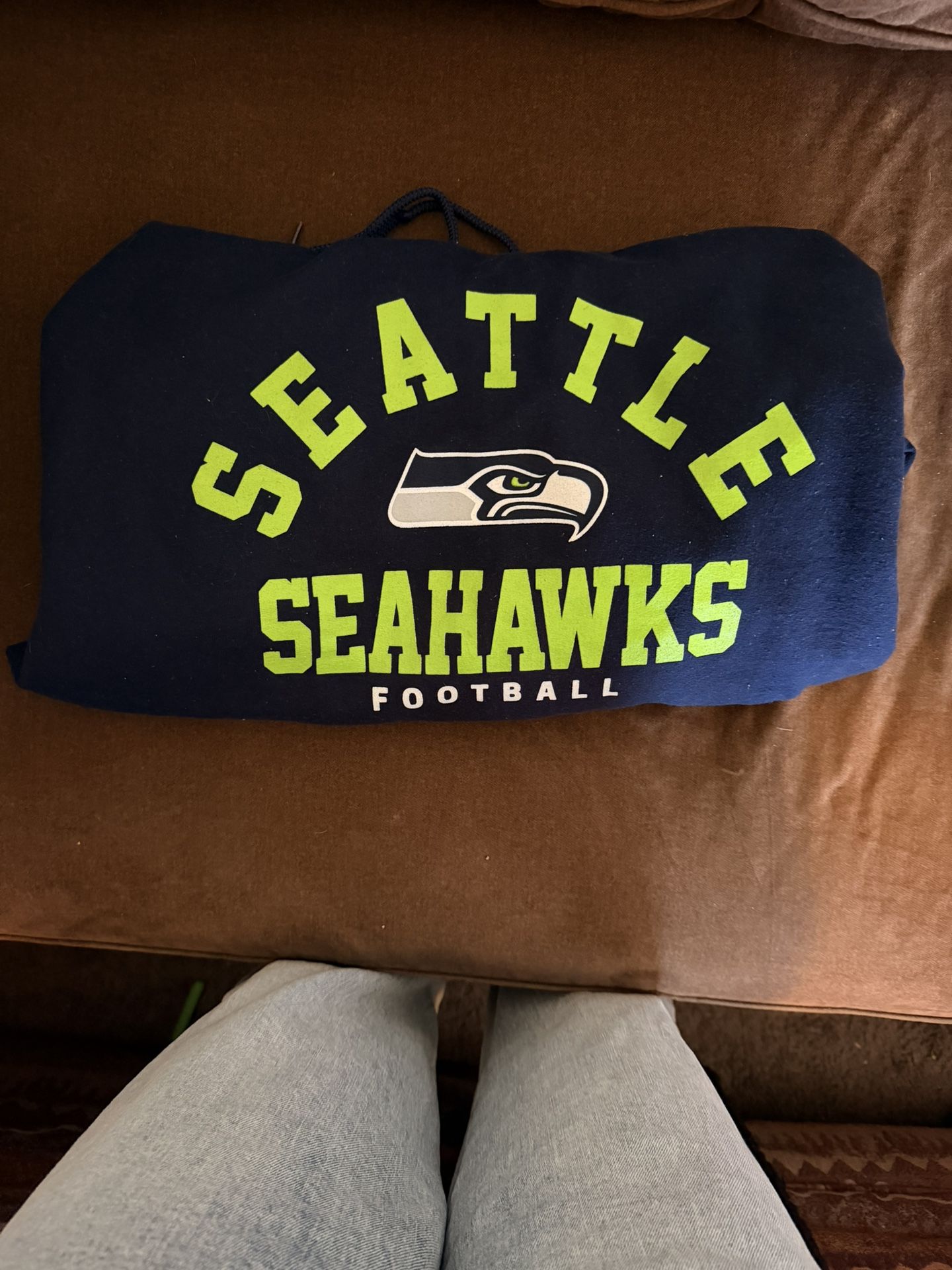 Seattle Seahawks Football pullover hoodie, size Medium