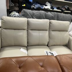 Crosslin Reclining Sofa