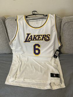 Brand New. Lakers