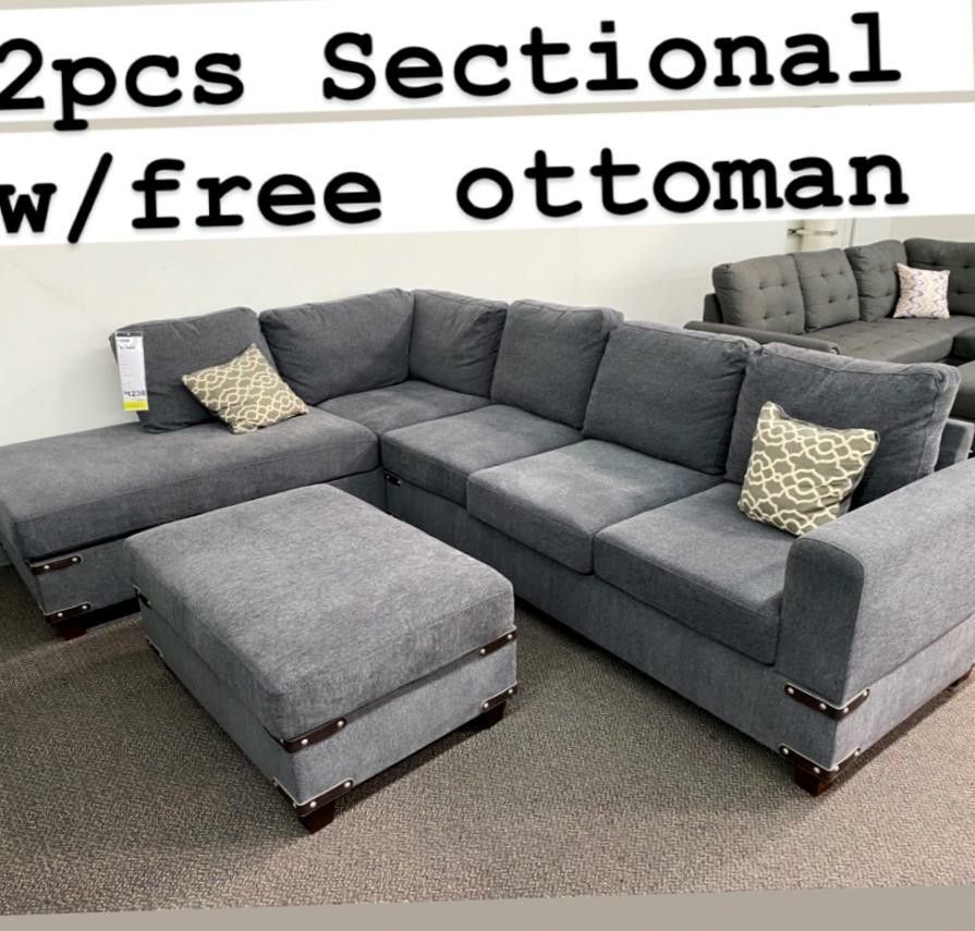 2 pcs sectional free ottoman