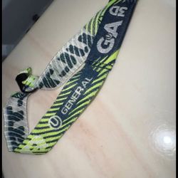 only 1 tix left $450 ... 3 day pass.. GA