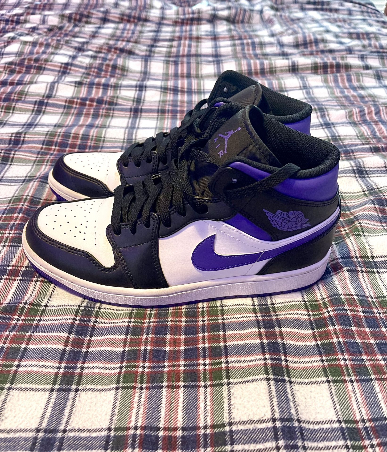 Air Jordan 1 Mid - Dark Iris (Size US 8.5)