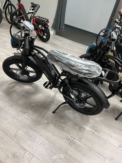 Assembled TST R002 Full Suspension Moped-Style Electric Bike