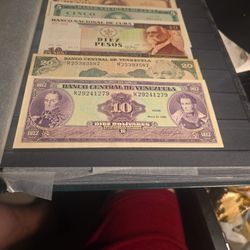7 Different Bank Notes