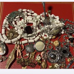Assorted Jewelry
