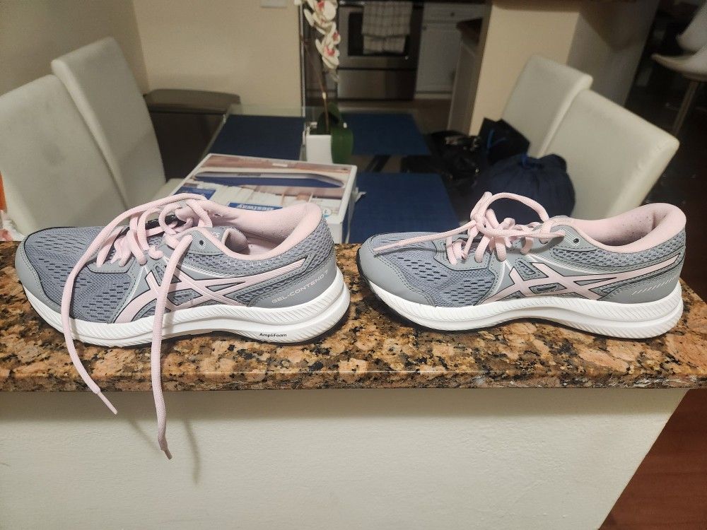 2 Pairs Of Asics Women's Shoes Size 6.5