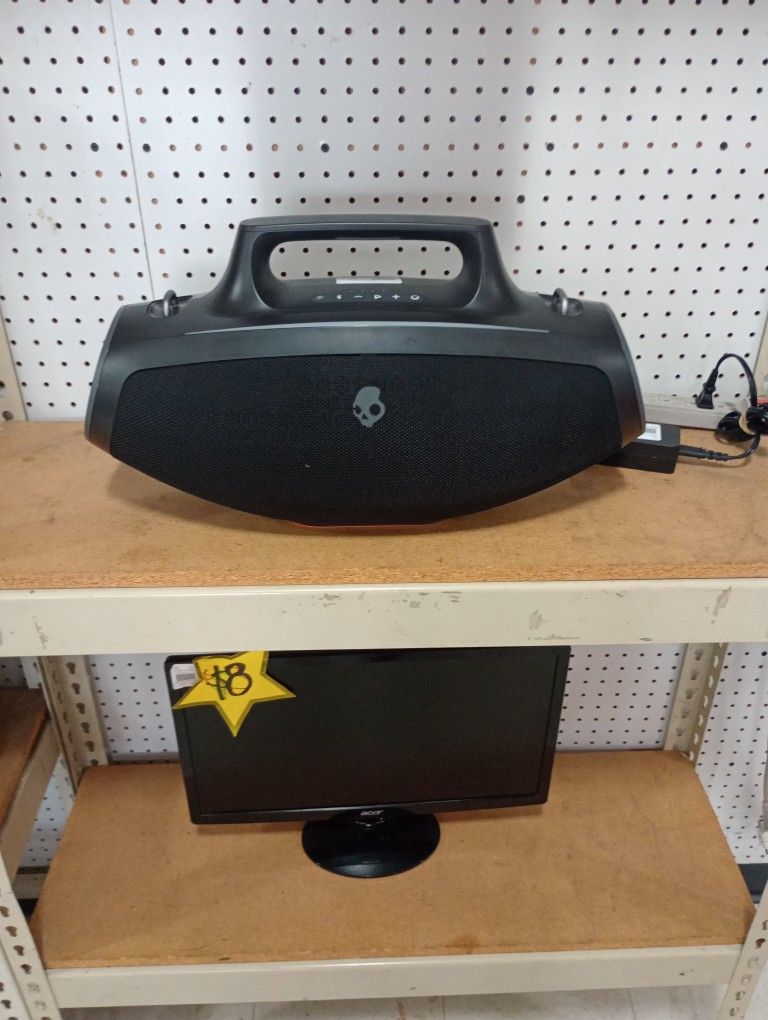 Skull Candy Portable Speaker 