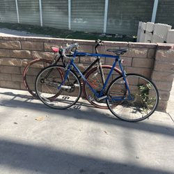 Dos Bisicletas Por $30 Obe 