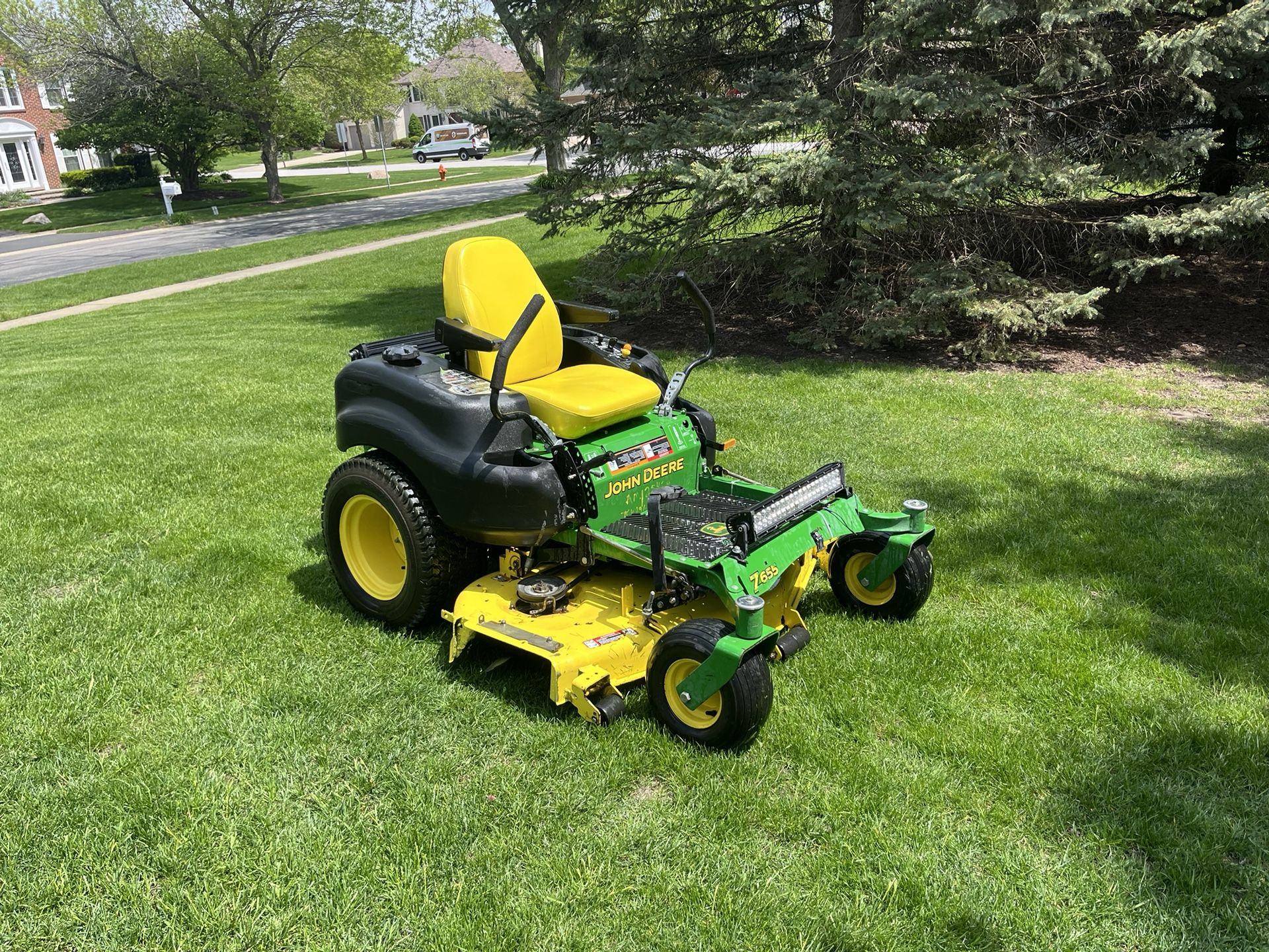 John Deere Z655 Zero Turn Lawnmower W/54 In Deck And Kawasaki Engine