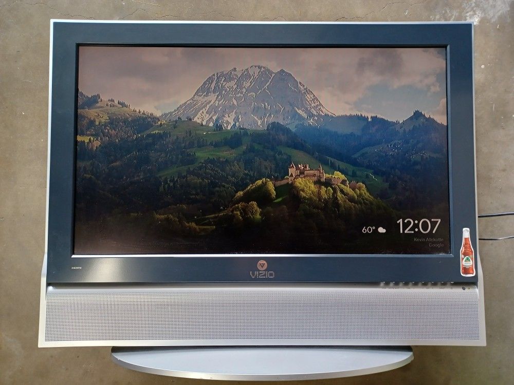 VIZIO LCD TV