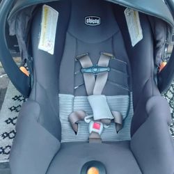 Chico Infant Carseat
