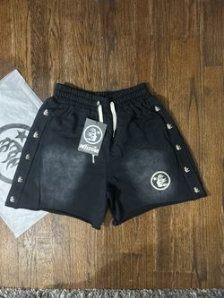 Hellstar Mirror Faced Sweat Shorts Blackš„