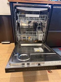 Dishwasher Samsung - 24" AutoRelease Dry Smart Built-In Stainless Steel Tub Dishwasher with 3rd Rack Washing System, 38dBA - Matte Black Steel